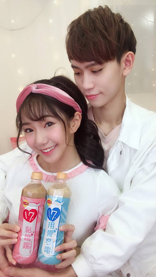 回歸初代黑、長、直中分女神造型!人氣女神「家寧」清純淡妝再掀討論:美到認不出