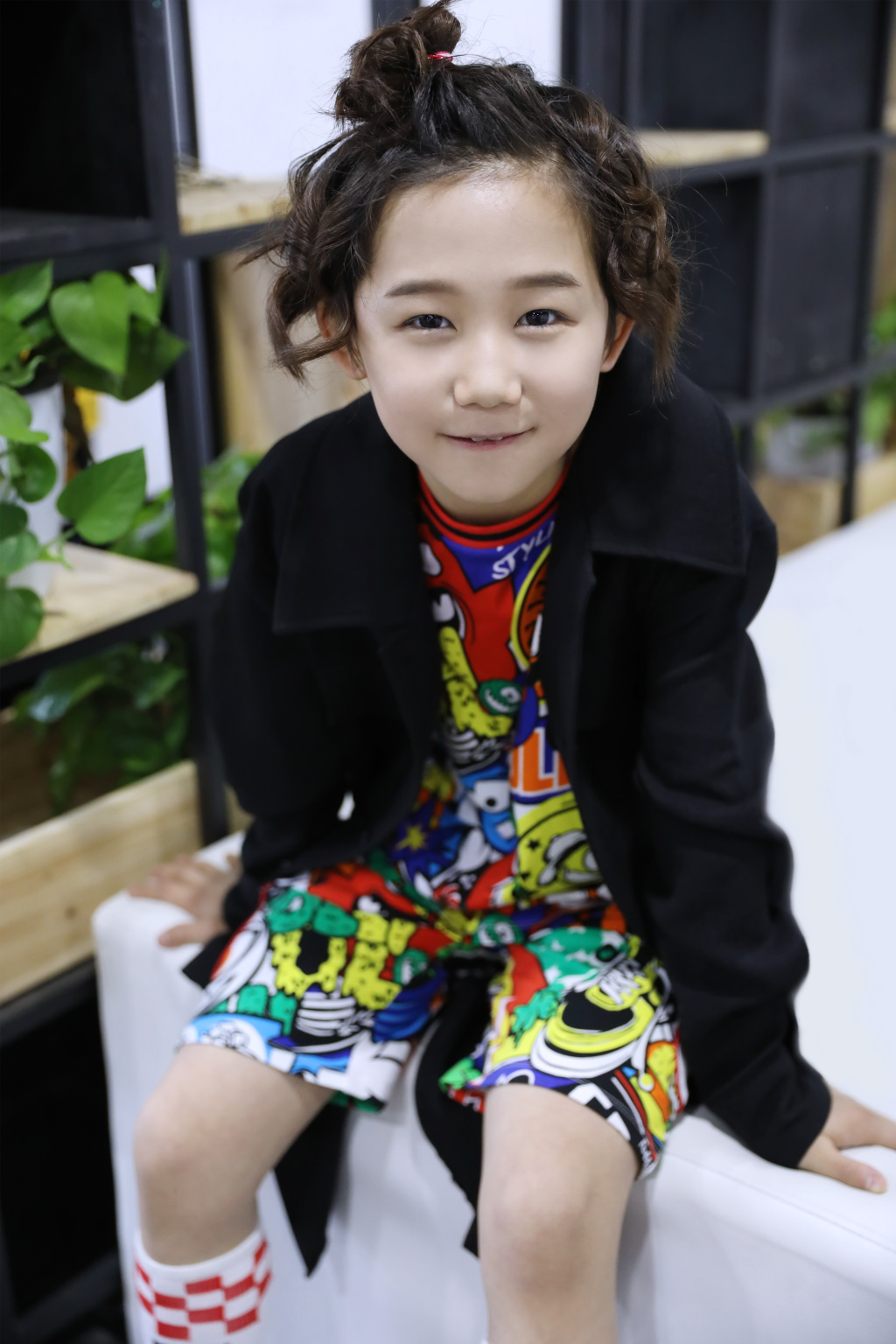 大勢女團「TWICE」還不夠！JYP再推「年紀最小男團」　平均「13歲」街頭演出引網友狂讚！