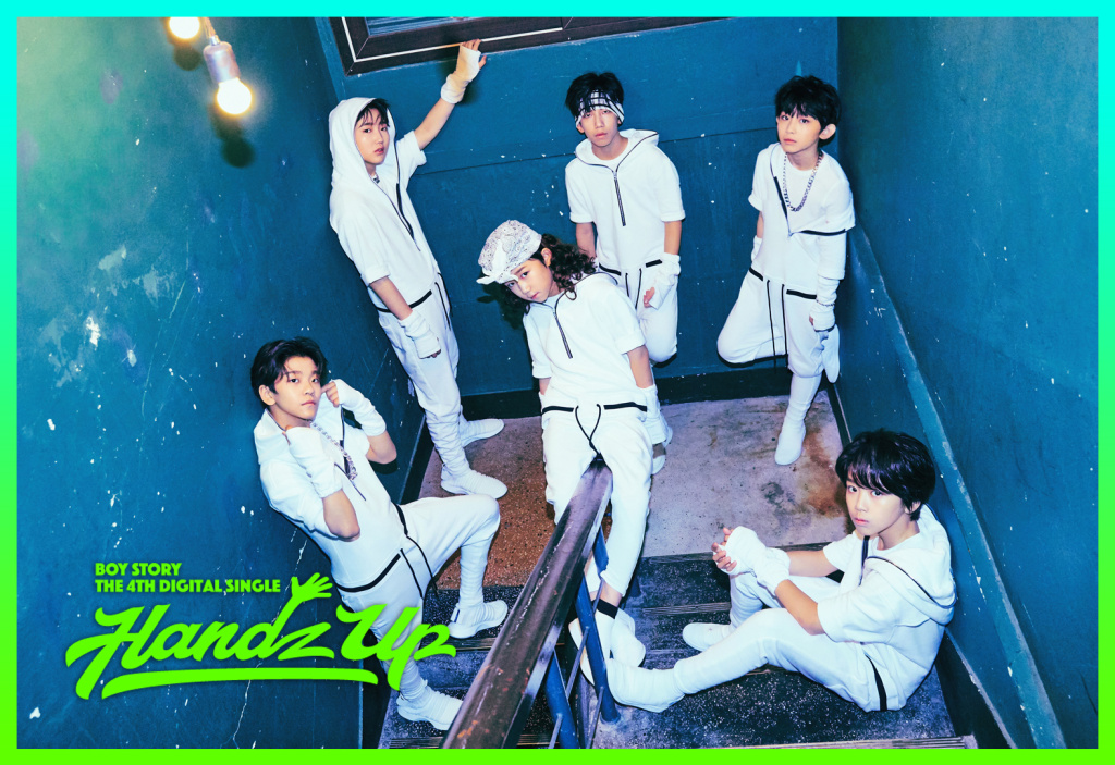 大勢女團「TWICE」還不夠！JYP再推「年紀最小男團」　平均「13歲」街頭演出引網友狂讚！