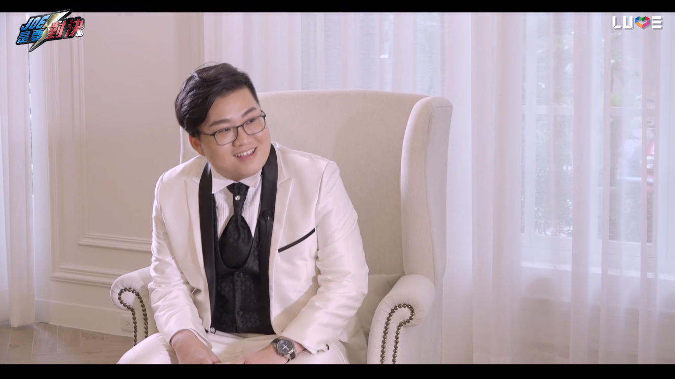 「Joeman」單膝下跪求婚「咪妃」：當我下半輩子的固定班底　拍婚紗照疑好事將近？