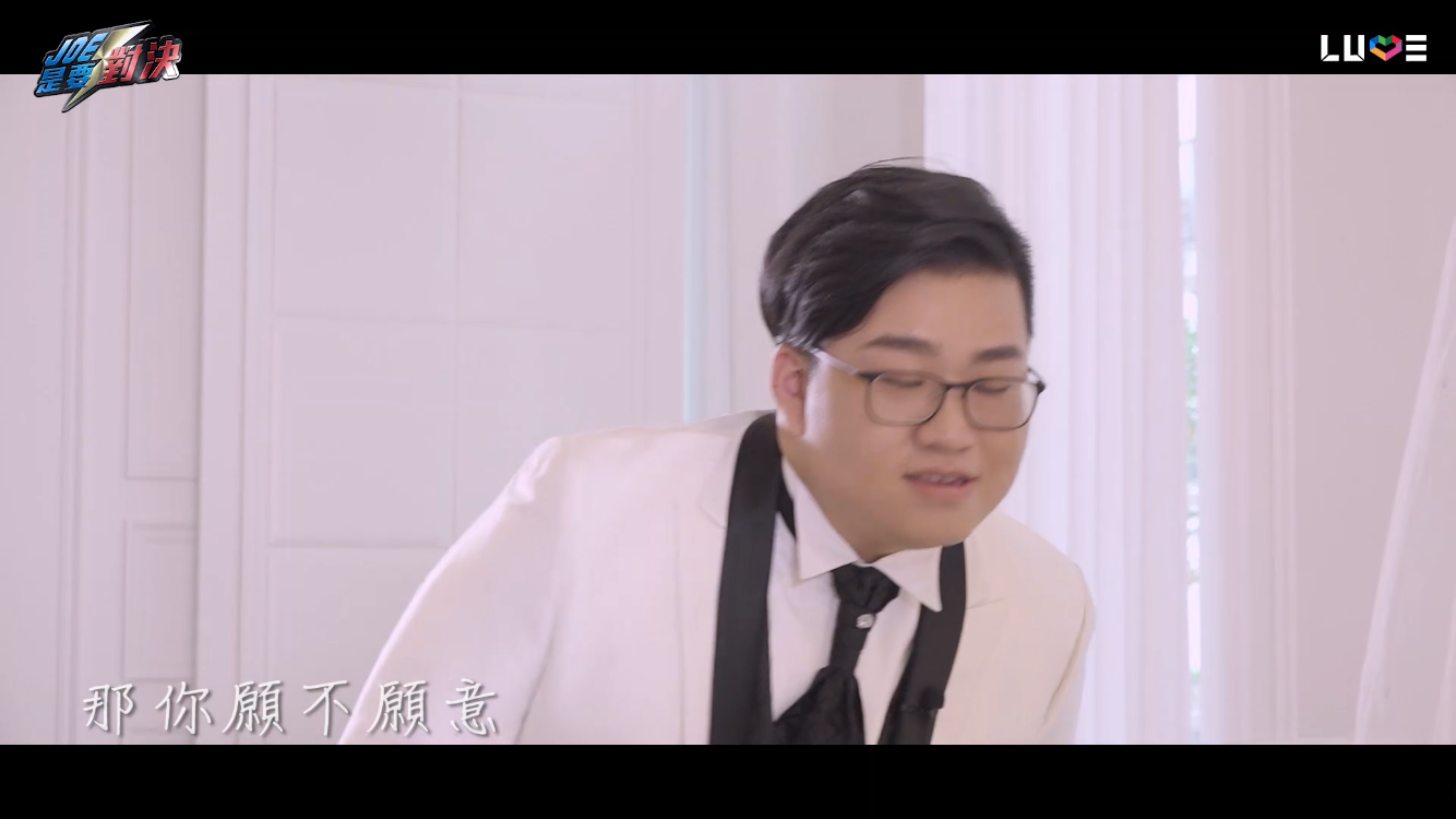 「Joeman」單膝下跪求婚「咪妃」：當我下半輩子的固定班底　拍婚紗照疑好事將近？