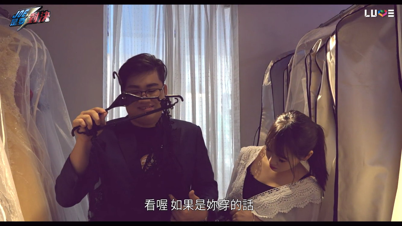 「Joeman」單膝下跪求婚「咪妃」：當我下半輩子的固定班底　拍婚紗照疑好事將近？