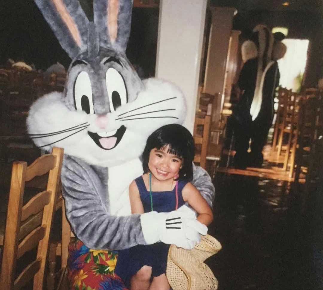 同模子刻出來的！「陳芳語」童年萌照、媽媽年輕舊照大放送　網驚：神基因 ！