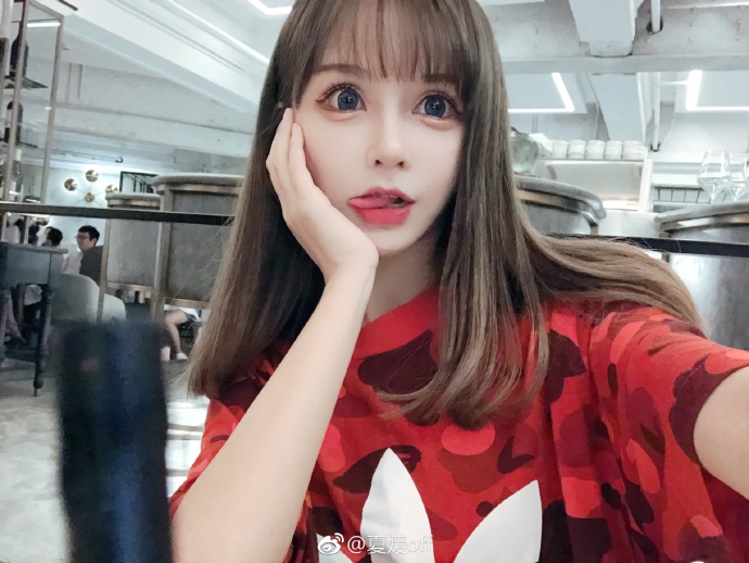 橡皮糖攻勢!30萬粉「網美」撒嬌「不介意當小三」 正宮爆氣揭「證據」公審