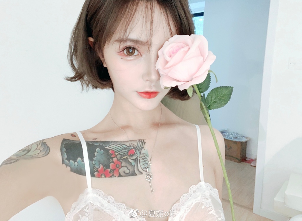 橡皮糖攻勢!30萬粉「網美」撒嬌「不介意當小三」 正宮爆氣揭「證據」公審