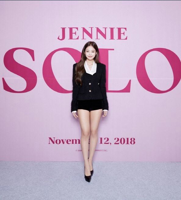 BLACKPINK「Jennie」新歌「衣服直接脫」！辣穿「史庫水」開腿畫面引網暴動！