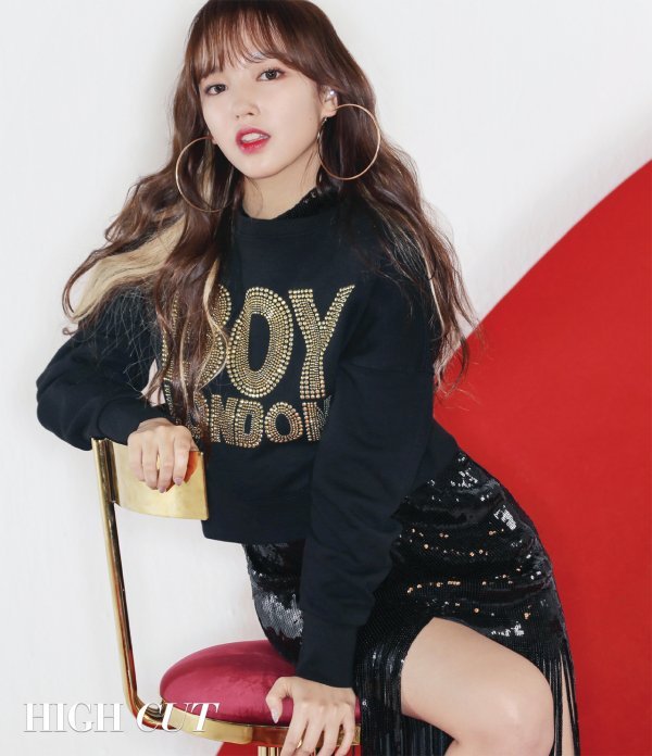 「程瀟」上節目「惹火自摸」!王鶴棣「本能反應」遭鏡頭捕捉!