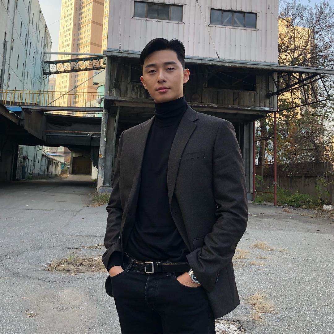 V「濕身泳照曝光」!「朴敘俊」海PO「男男湯」引粉尖叫!