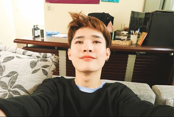 「媽媽過世」竟被媒體模糊焦點！「鍾明軒」坦言因此和爸爸失和：麻木到感覺不到痛