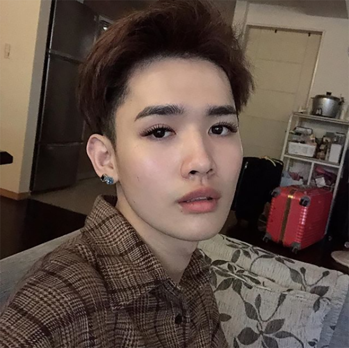 「媽媽過世」竟被媒體模糊焦點！「鍾明軒」坦言因此和爸爸失和：麻木到感覺不到痛