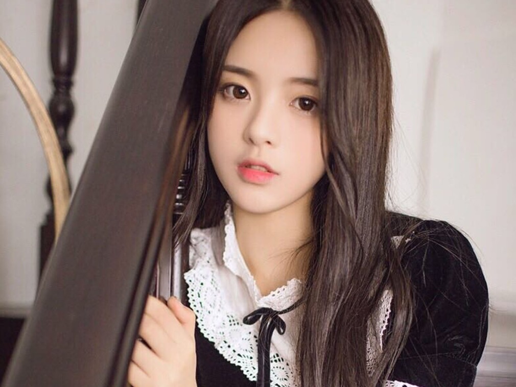 無性別高顏值！話題女星「楊超越」淺金髮激短髮造型曝光，帥氣度「瞬殺 Sunnee」