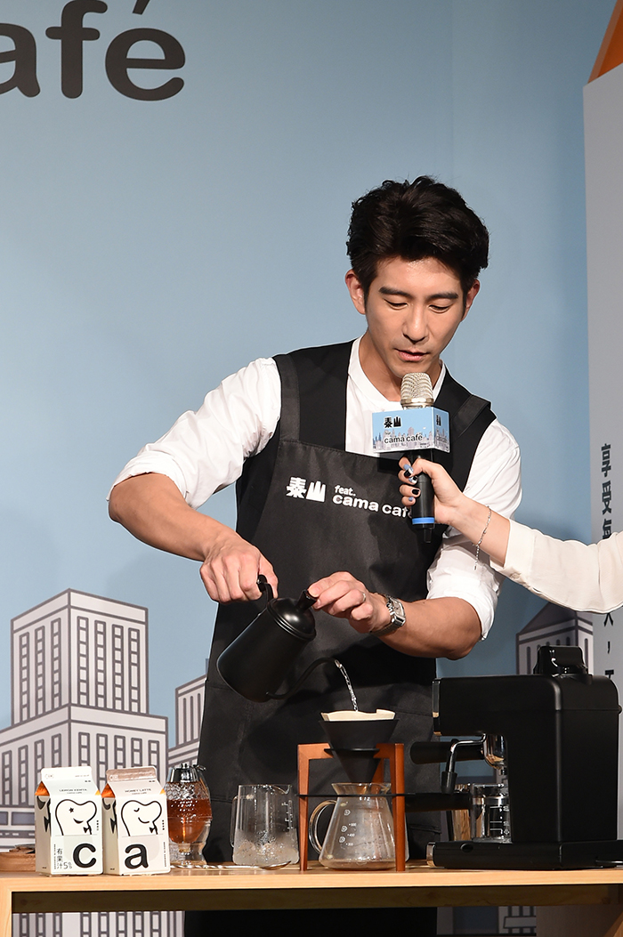 修杰楷《與惡》忠實粉「每集都追」！讚賈靜雯「罵老公那段演最好」　自爆：她應該感謝我！