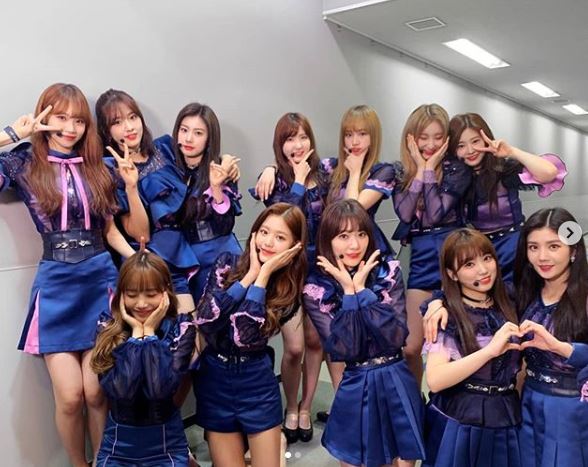 會考中「前座紫髮少女」超仙！考生激動發IG　網秒認：是IZ*ONE成員！