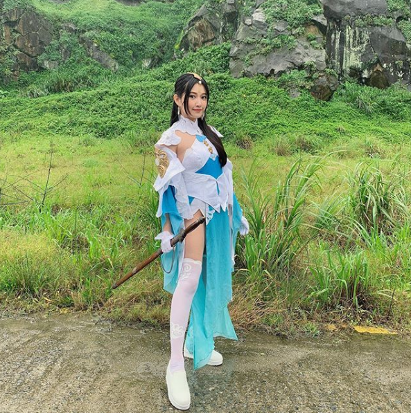 「艾瑞絲」起床遭突襲急喊「我沒有穿內衣」...遭「無尊」掀棉被嚇傻：你這樣也太失禮