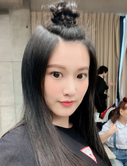 「艾瑞絲」起床遭突襲急喊「我沒有穿內衣」...遭「無尊」掀棉被嚇傻：你這樣也太失禮