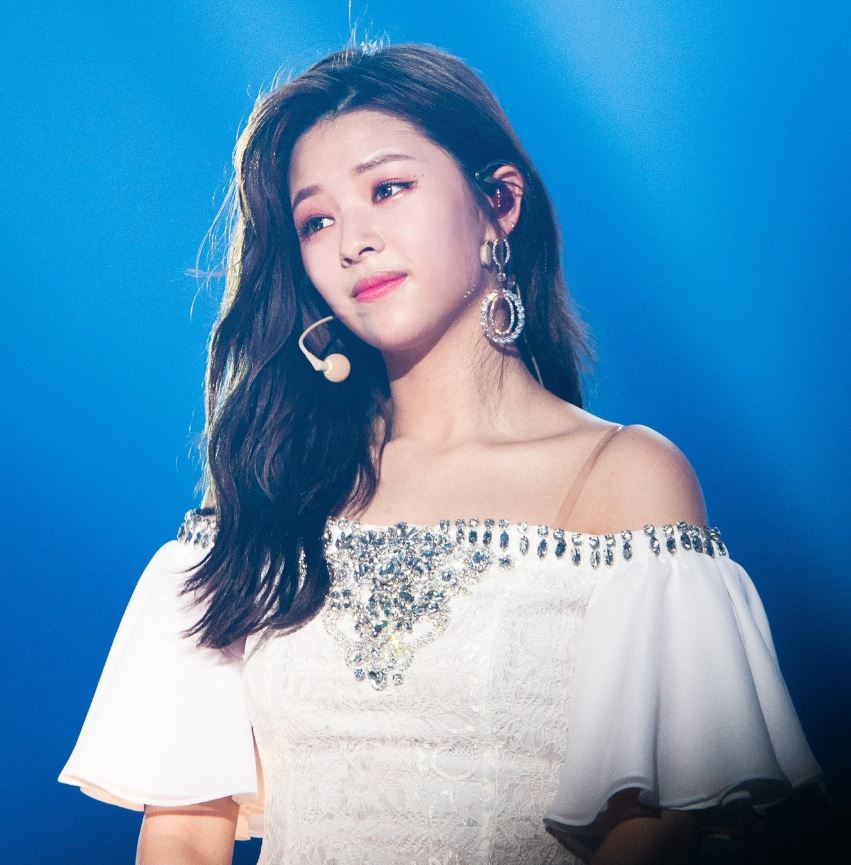 定延手比「耳下3公分」台下驚呼聲爆了！長髮登熱搜　她坦言：我很不自在