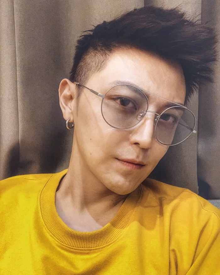 新興網紅街訪「挑戰尺度極限」瞬間爆紅！批踢踢鄉民突破盲腸：人帥真好？