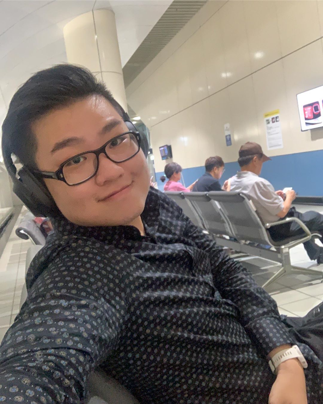 「Joeman」分手咪妃疑似拚過頭 ！負能量爆棚發文：希望還能撐得下去…