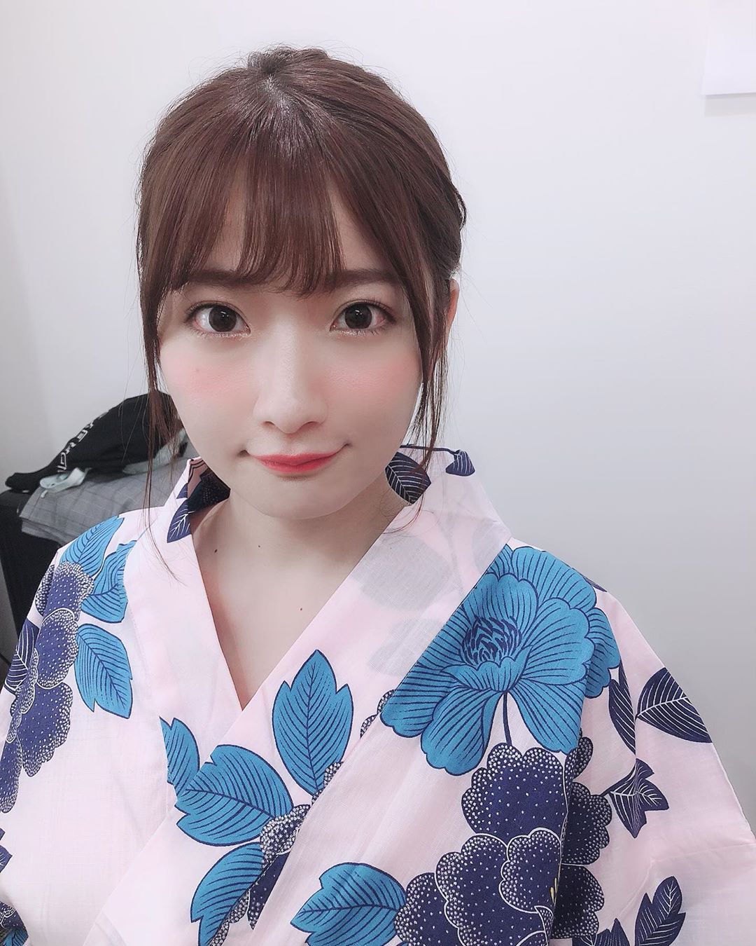 日女穿浴衣...下一秒「當場掀開」只剩底褲!曝「J級嫩波」 清純臉蛋高反差!