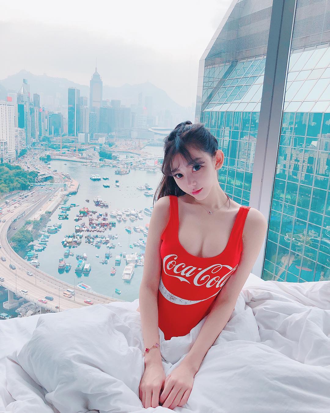 16歲獻初夜滾床「陳冠希」! 8年後...0美肌「真面目」超驚悚 2分鐘愛情影片瘋傳