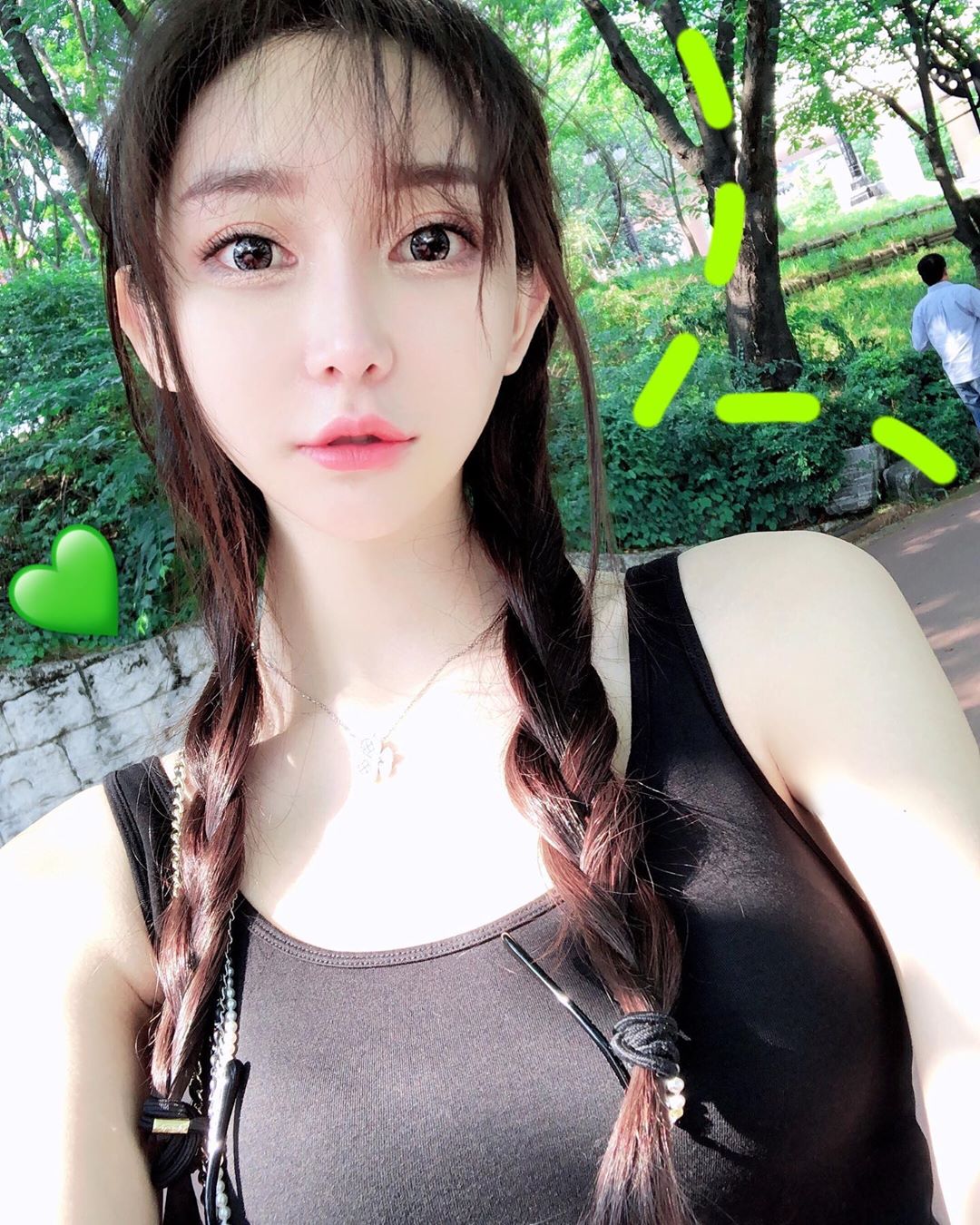 16歲獻初夜滾床「陳冠希」! 8年後...0美肌「真面目」超驚悚 2分鐘愛情影片瘋傳