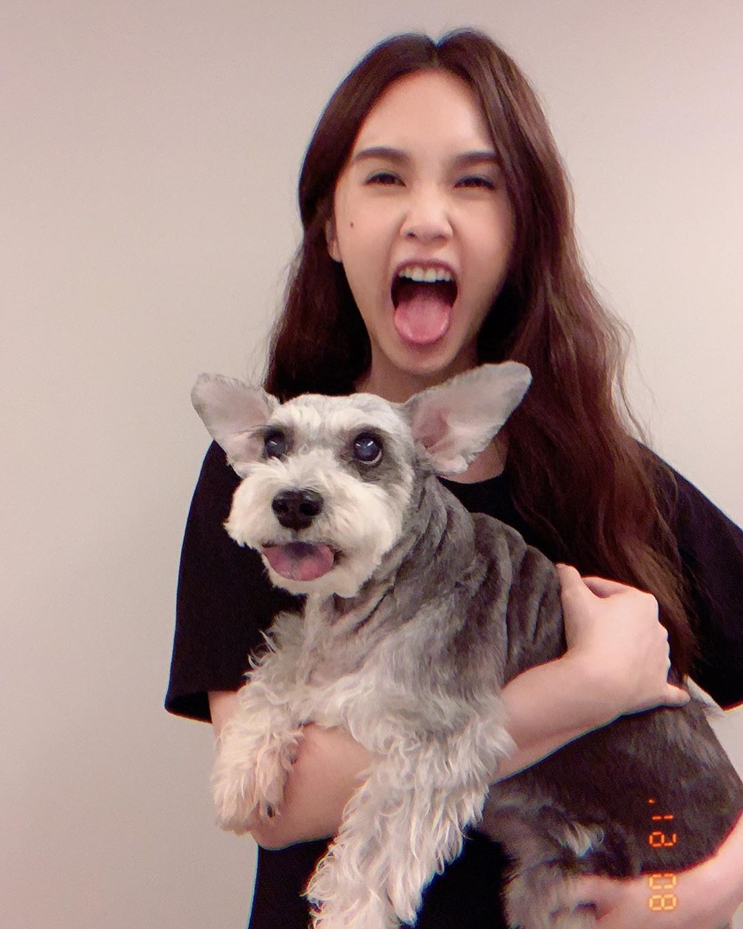 遭「私生飯」跟蹤、騷擾入侵「私生活」…「楊丞琳」罕見動怒嗆:追星不是這樣追的!