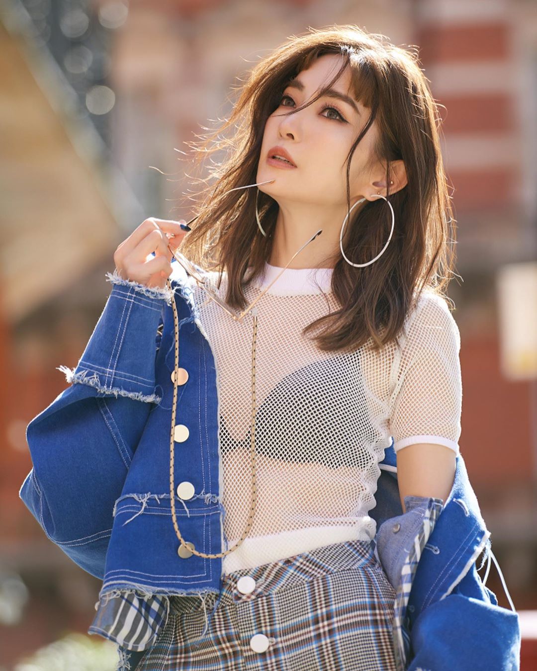 謝金燕透視裝「大秀黑Bra」！ 裙子開到腿根「險露三角洲」　霸氣槓酸民：怎樣才對得起你？