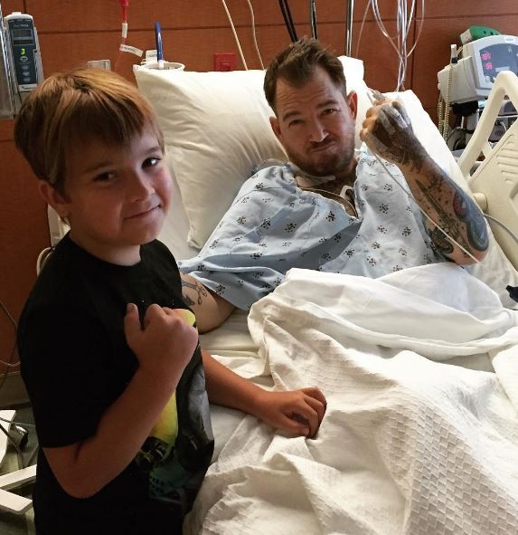 「加油寶寶」長大變小鮮肉!曝照「撞臉《怪奇物語》Dustin」 募資救回腎衰竭父親!