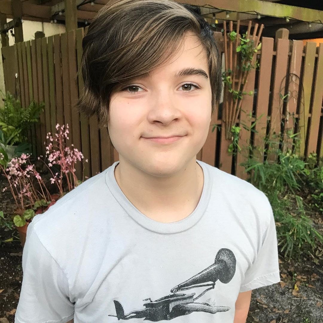 「加油寶寶」長大變小鮮肉!曝照「撞臉《怪奇物語》Dustin」 募資救回腎衰竭父親!