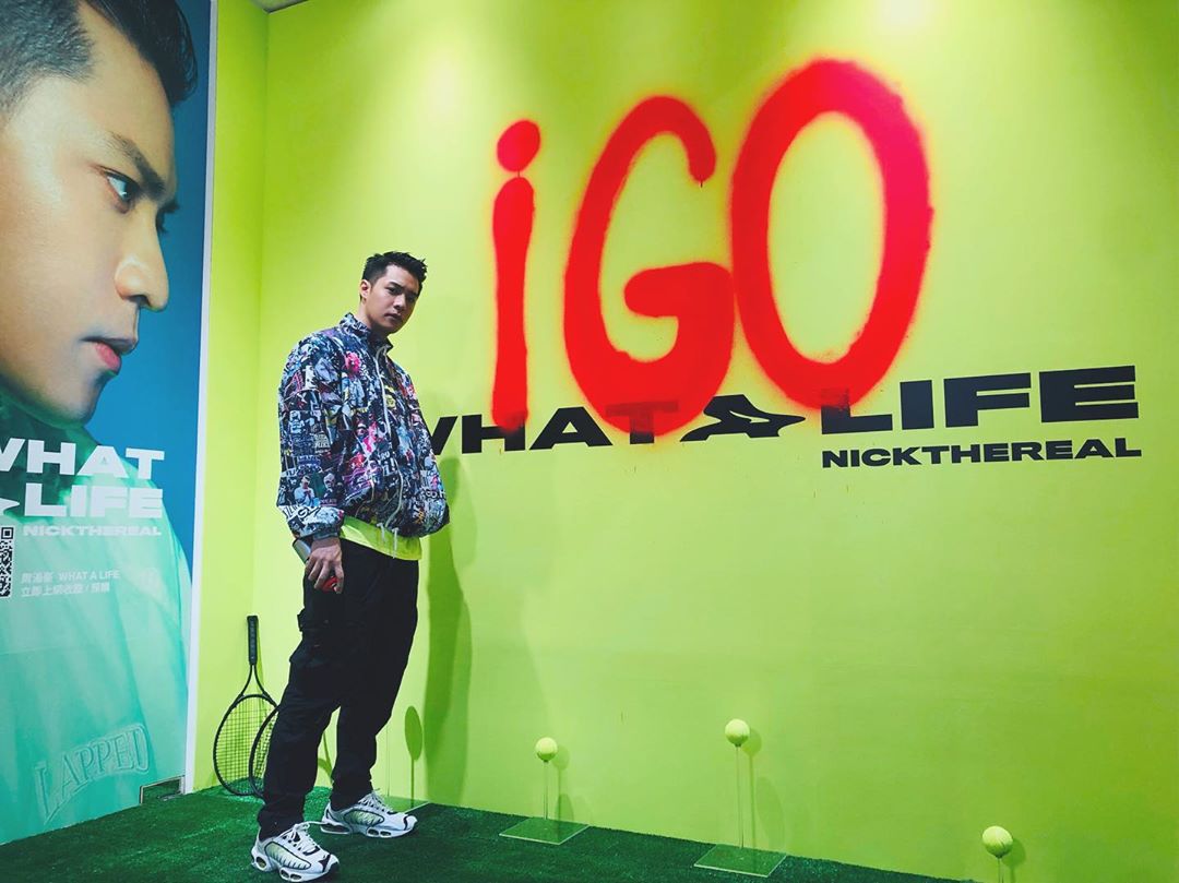 周湯豪舊照出土…「黑框眼鏡+刺蝟頭」青澀樣曝光　撞臉麻辣鮮師的「他」！