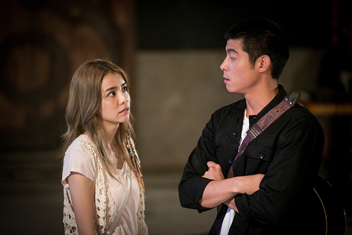 王柏傑苦練吉他成「正港音樂人」！李毓芬大讚：從沒碰過男藝人像他這樣對我♥