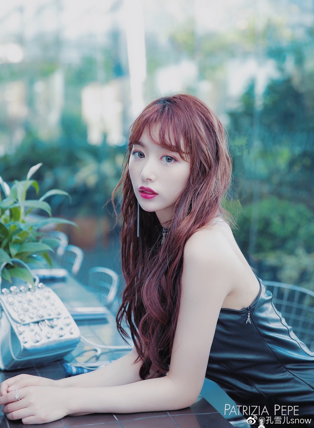 青春有你2》練習生爭議不斷！孔雪兒「身材走鐘」慘遭