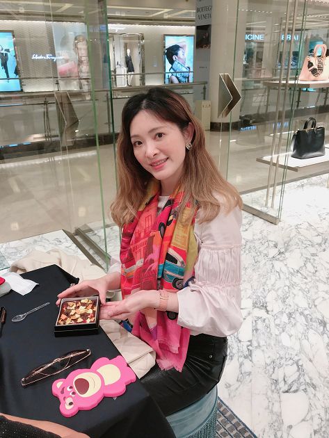 小手術竟昏迷13天!劉真經紀人改口「求助外界」 榮總醫曝:確實裝葉克膜搶救中!