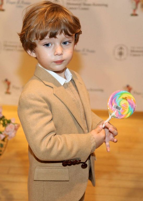 在演講時發呆!川普「13歲兒子」身高超過爸 高顏值曝光:真的高富帥!