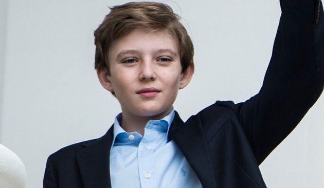 在演講時發呆!川普「13歲兒子」身高超過爸 高顏值曝光:真的高富帥!