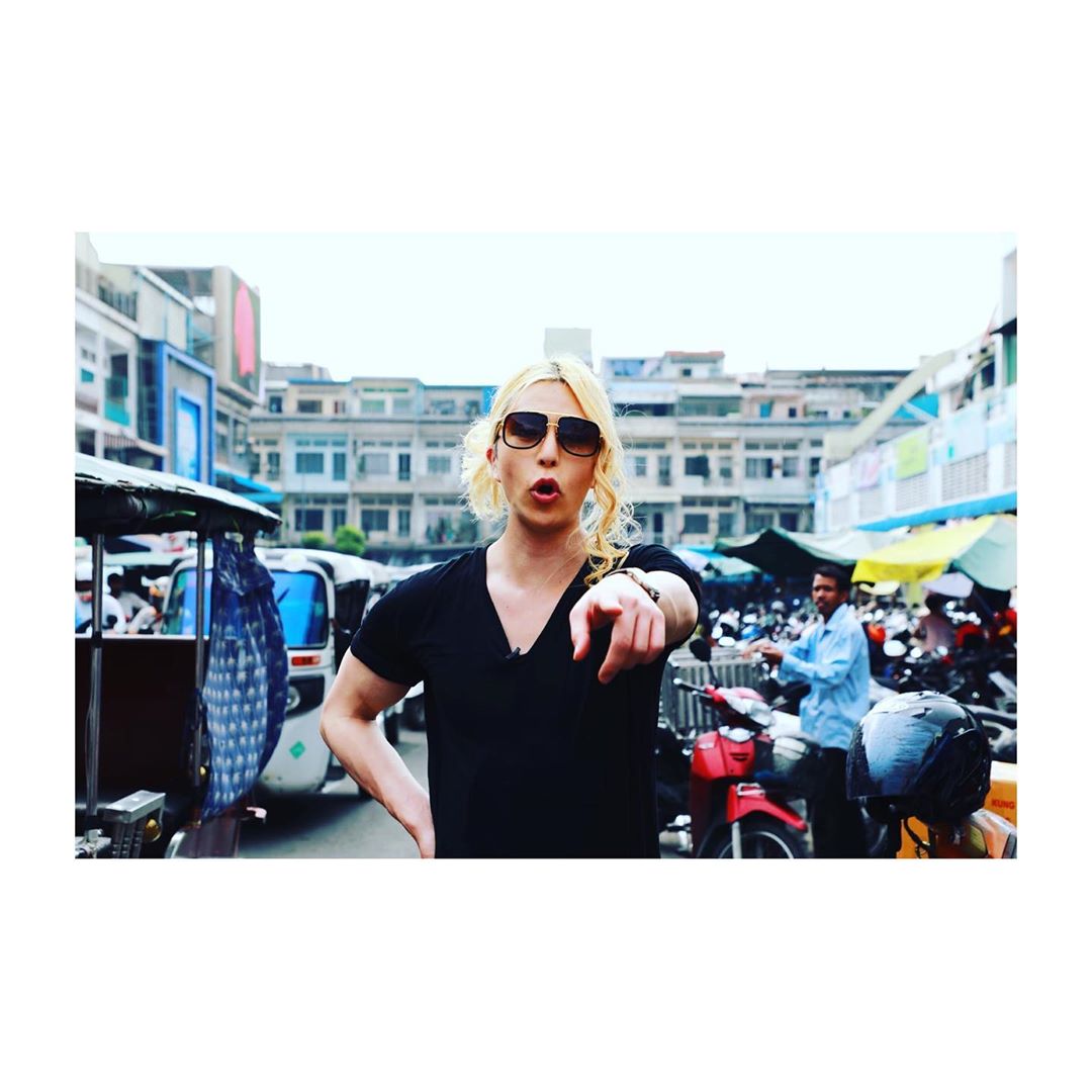 招牌金髮不見了！ 「日本第一牛郎」極短髮現身  網呼：完全不同人