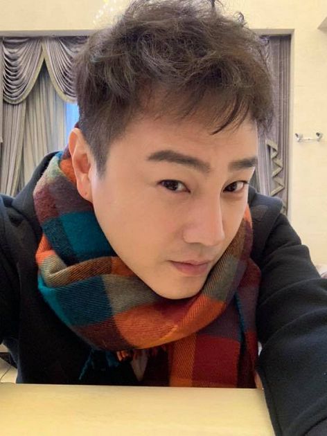 影／「茶式台語」聽攏嘸！綠茶《玩很大》秀破台語只有「她」聽得懂　網流淚：笑到黑菇！