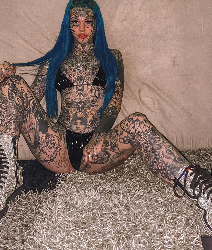 網紅「眼晴刺青」變身青眼白龍! 「神秘三角洲」曝光:全都是刺青