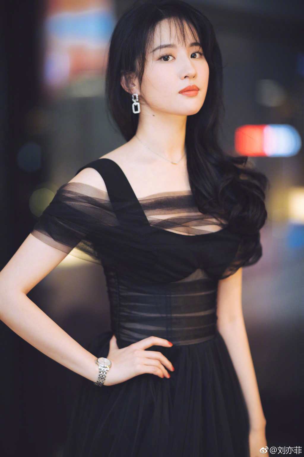 劉亦菲是最佳人選!《花木蘭》導演曝光「超殘酷試鏡過程」:她是一名戰士