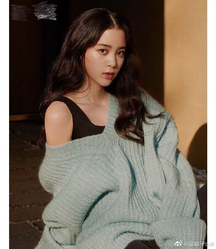 接了廣告還不敢露!歐陽娜娜內衣寫真「包緊緊」挨轟 網酸爆:因為高危會感冒!