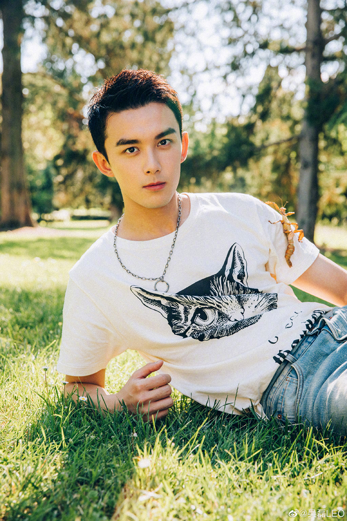 居家隔離大崩壞!男神們「宅家太久沒出門」近況曝光 網爆笑:男生原來都一樣!