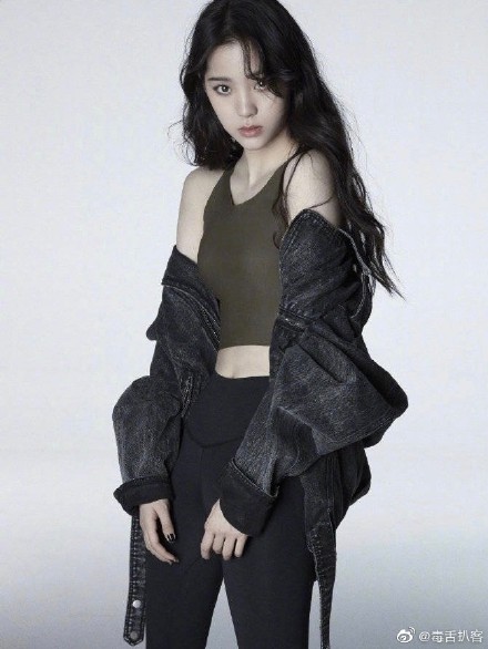 接了廣告還不敢露!歐陽娜娜內衣寫真「包緊緊」挨轟 網酸爆:因為高危會感冒!