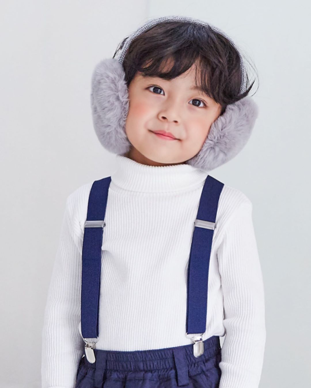 這麼可愛當然是男生！《鬼媽媽》金泰希超萌「女兒」男裝帥炸　網暴動：姊姊等你長大