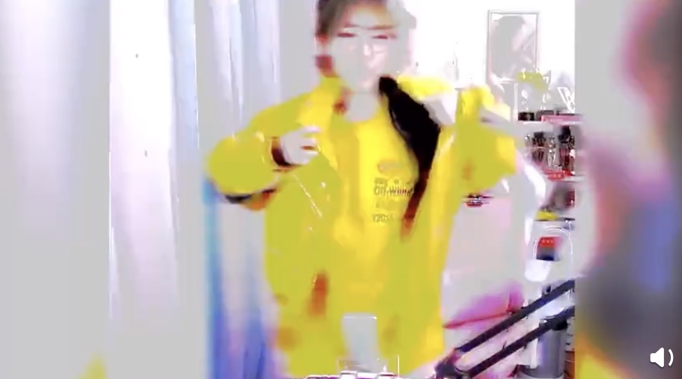 小清新實況主「直播大方脫衣」!屁股蛋掉出 網:需要多深蹲