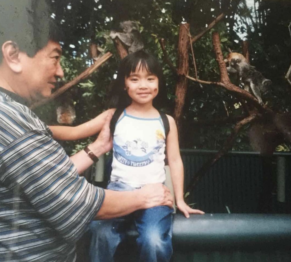 遺傳媽媽神基因!陳芳語「童年照出土」 網:臉上怎有毛毛蟲!