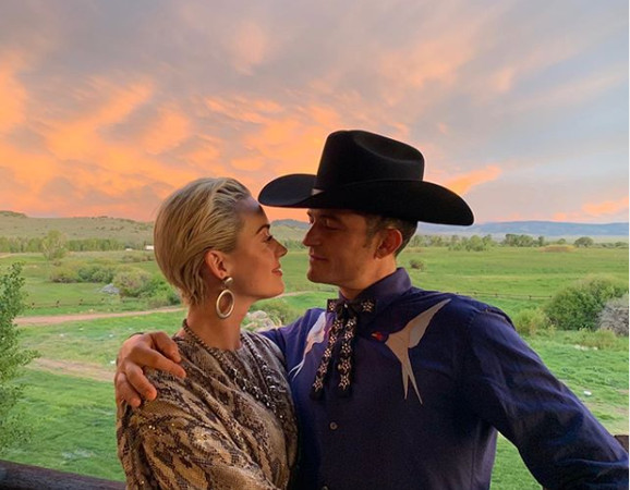 快訊／和泰勒絲和好後「凱蒂佩芮」再爆喜訊！MV彩蛋曝孕肚 甜認：是弓箭手的孩子