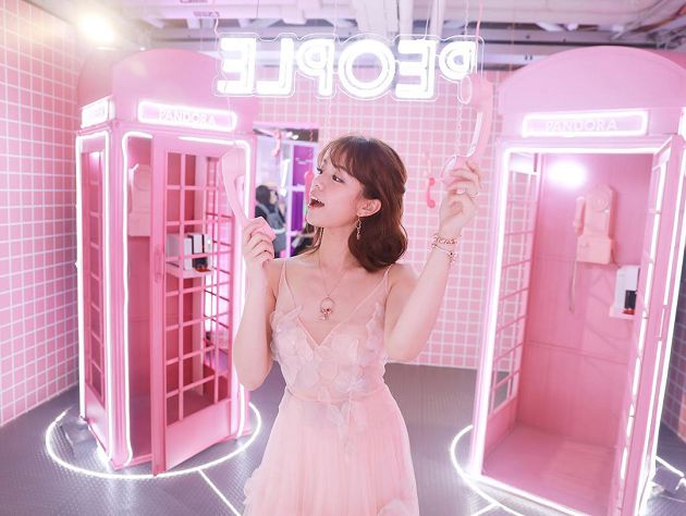 掰了多年感情！宋芸樺單車約會「高帥新歡」 6字回應曝光