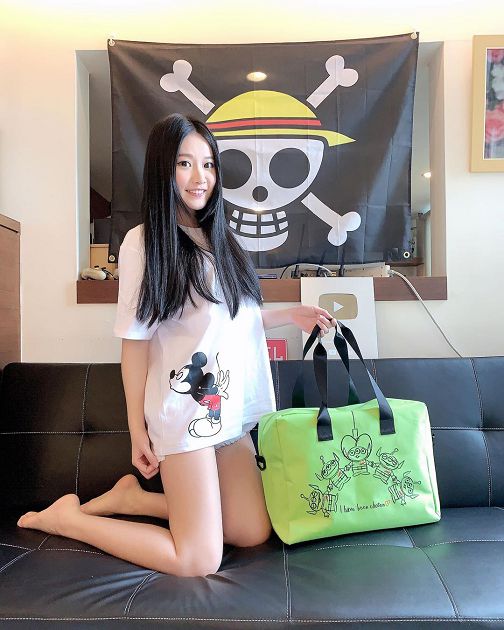 上衣掀起來看！艾瑞絲驚爆「長輩量激增」　坦言：就真的啊