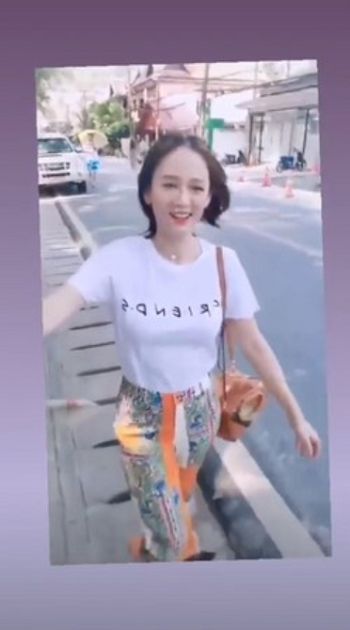 畫面一片空白!陳喬恩甜撲男友「當街親吻」 網傻眼:隨便都是偶像劇