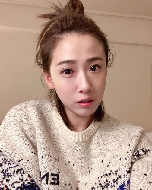 火辣人妻!方志友甩肉成功秀「A字線條」 網看傻:這不科學